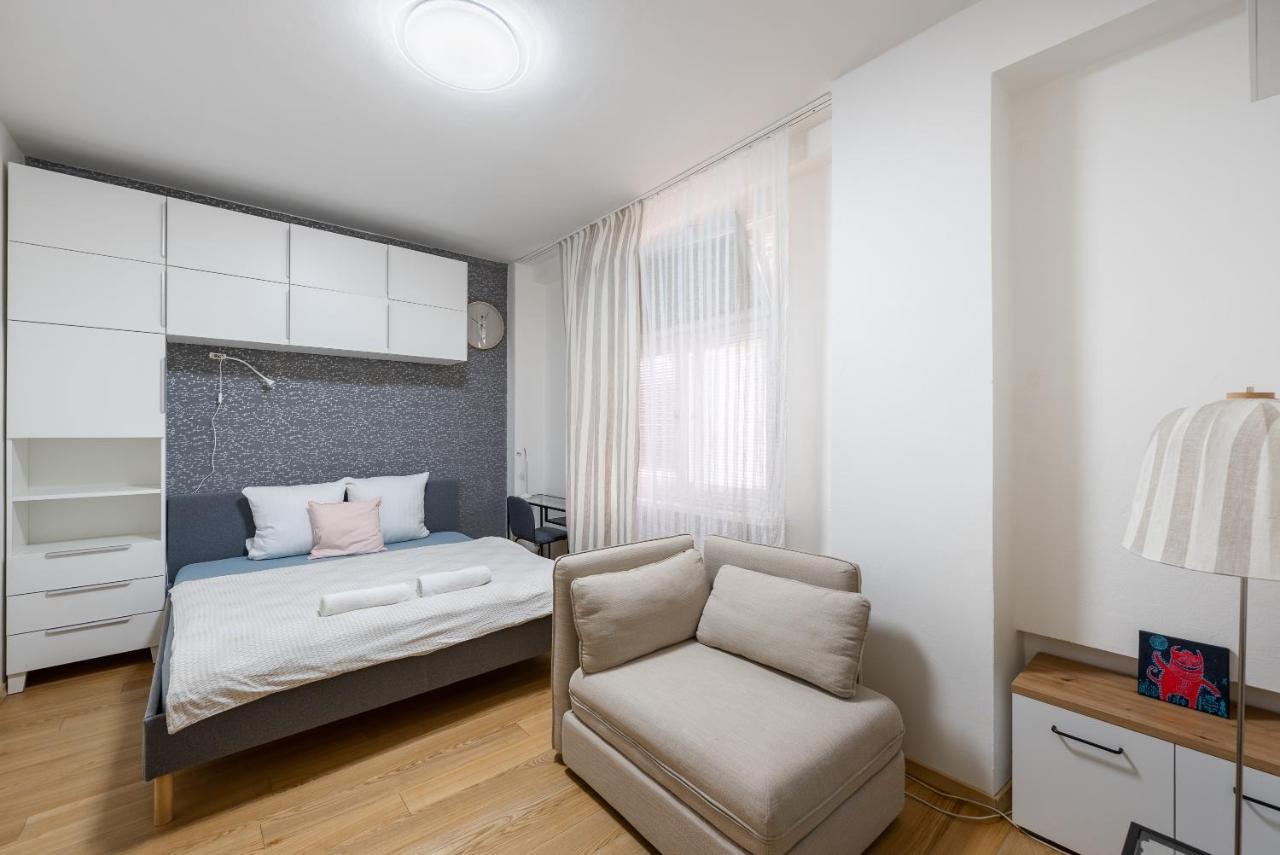 Lotus Apartment Praha Exteriér fotografie