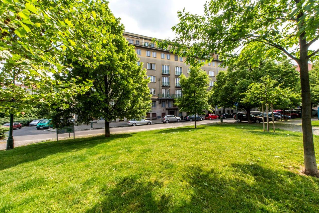 Lotus Apartment Praha Exteriér fotografie